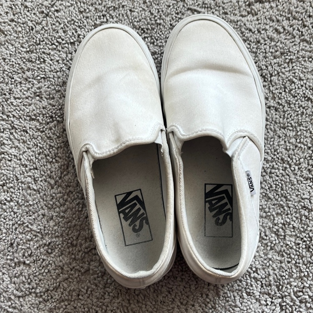 women’s 6.5 white vans
